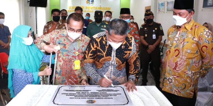 Resmikan Loket Pelayanan BPN, Hairan Pinta Mental dan Pelayanan Terbaik