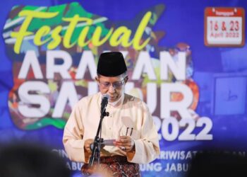 Didampingi Hairan, Abdullah Sani Buka Kembali Festival Arakan Sahur Kualatungkal