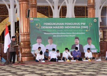 Gubernur Al Haris Ajak Masyarakat Makmurkan Masjid