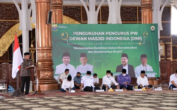 Gubernur Al Haris Ajak Masyarakat Makmurkan Masjid
