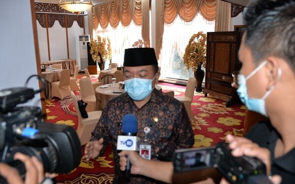 Gubernur Al Haris Apresiasi LAM Selesaikan Masalah Melalui Hukum Adat