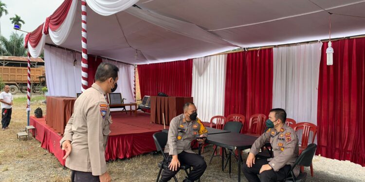 Pastikan Suasana Kondusif, Kapolres Tanjab Barat Tinjau Pos Operasi Ketupat 2022