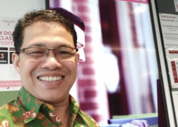 Tamatan Luar Negeri Lebih Hebat?