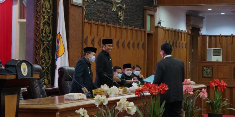 Gubernur Jambi Al Haris: Kritik Dan Saran Dewan Bermanfaat Bagi Pembangunan