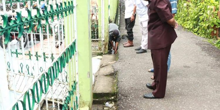 Tinjau Normalisasi Selokan, Bupati Himbau Masyarakat Tak Buang Sampah Sembarangan 