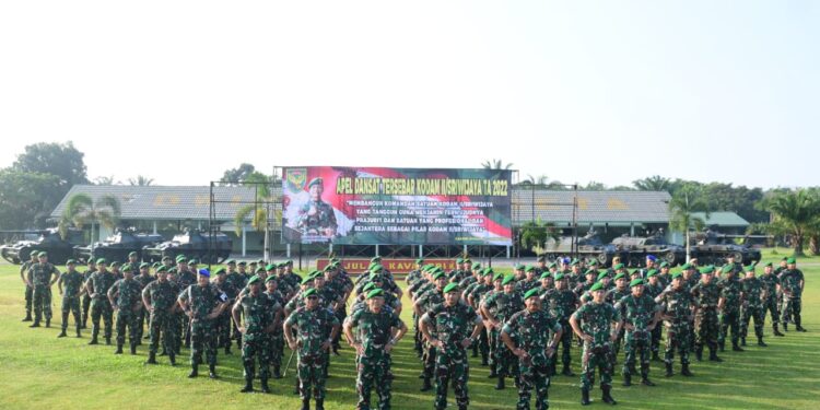 Danrem 042/Gapu Ikuti Apel Komandan Satuan Tersebar Kodam II/Swj 2022