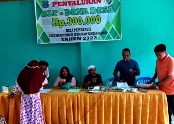 97 KK Desa Pembengis Terima BLT, Warga Ucapkan Terimakasih