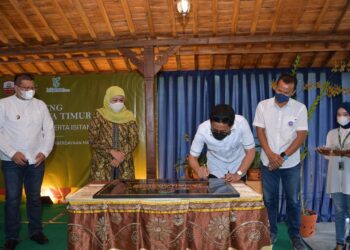 Gus Halim Ingin Kembangkan Budidaya Anggrek di Desa Tertinggal
