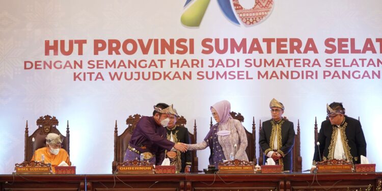 DPRD Prov. Sumsel menggelar Rapat Paripurna Istimewa Peringatan Hari Jadi Provinsi Sumatera Selatan Ke-76. (Photo: hms).