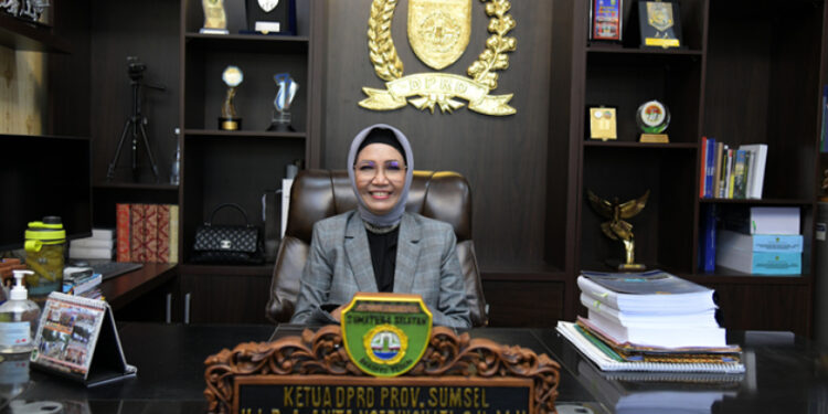 Hj Ailuny Husni di Mata Anita Noeringhati Ketua DPRD Sumsel