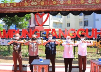 Wakil Ketua DPRD Sumsel Kartika Sandra Resmikan Desa Tangguh Nusantara Sungai Karangkuan Palembang