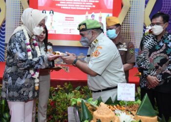 Ketua DPRD Sumsel RA Anita Terima Penghargaan dari Pimpinan Pusat Pemuda Panca Marga