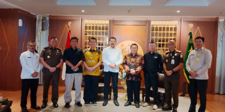 Jaksa Agung Meminta SMSI Kawal Kinerja Jaksa