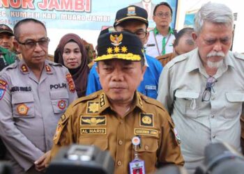 Gubernur Al Haris Harap Vaksinasi Mampu Atasi PMK