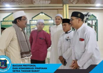 Gelar Ngopi Bareng, Anwar Sadat Ajak OPD Sholat Subuh Berjamaah