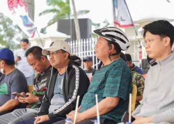 Bersama Wabup, Bupati Lepas Sekaligus Ikut Giat  Sepeda Santai