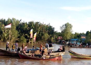 Kades Kuala Indah Buka Lomba Balap Pompong, Dalam Rangka HUT RI dan Hari Jadi Tanjabbar 