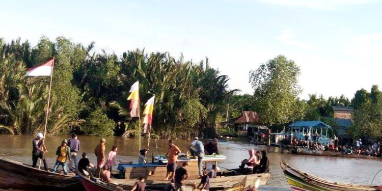 Kades Kuala Indah Buka Lomba Balap Pompong, Dalam Rangka HUT RI dan Hari Jadi Tanjabbar 