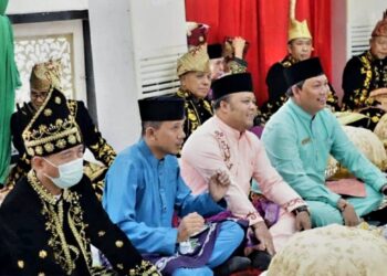 Wabup Hadiri Penganugerahan Gelar Adat Melayu Jambi Kepada Pejabat Negara
