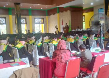 Bupati Tanjabbar Hadiri Wisuda Sarjana STAI An-Nadwah Kualatungkal