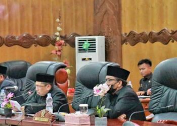 Ketua DPRD Tanjab Barat Pimpin Rapat Paripurna Pertama Rencana APBD TA-2023