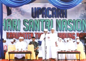Pimpin Upacara Hari Santri Nasional, Bupati Pesan Tetap Jaga Agama