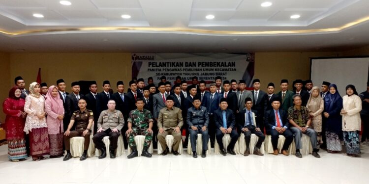 Berikut Nama-nama Anggota Panwascam Se-Kabupaten Tanjabbar yang Dilantik 