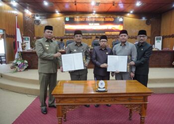 Hadiri Rapat Paripurna Penetapan PROPEMPERDA 2023, Bupati Apresiasi DPRD