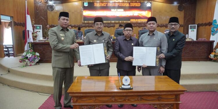 Hadiri Rapat Paripurna Penetapan PROPEMPERDA 2023, Bupati Apresiasi DPRD