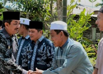 Anwar Sadat Hadiri Peringatan Haul MT. AL Hidayah Desa Teluk Sialang