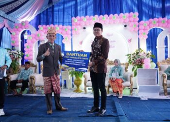 Didampingi Puluhan Anggota DPRD OKU, YPN Serahkan Mobil Ambulan Untuk 3 Kecamatan di Peninjauan Raya