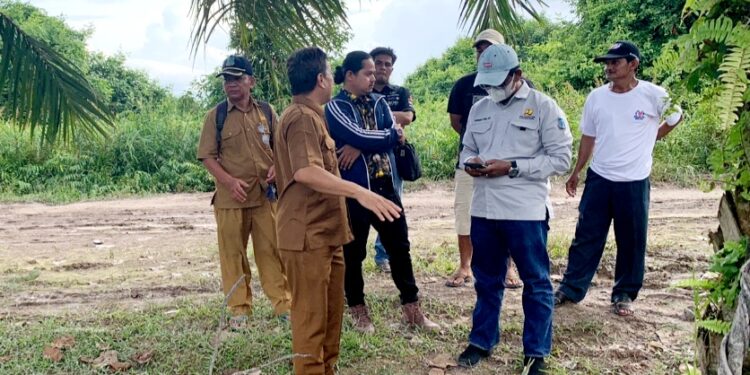 Ketua Komisi II DPRD Bersama Dinas PUPR, Tinjau Lokasi Banjir Kecamatan Bramitam