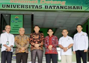 Hairan Buka Secara Resmi Pembekalan KKN Tematik Posdaya UNBARI Angkatan XLVII