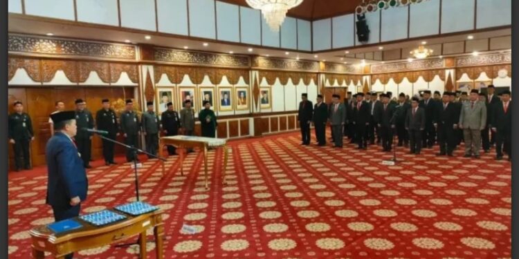 Gubernur Al Haris Resmi Lantik 54 Pejabat Eselon III
