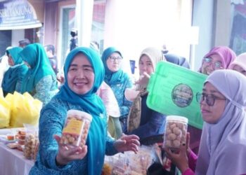 TP PKK Gelar Pasar Murah, Hesti Haris Berharap Bantu Melayani Masyarakat