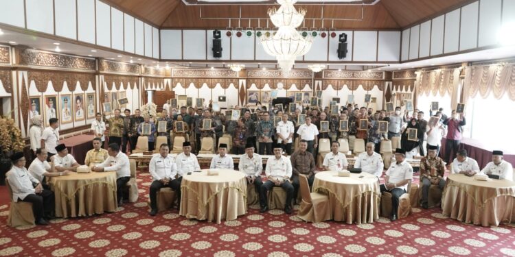 Serahkan Penghargaan Proper, Al Haris Harap Perusahaan Jaga Lingkungan