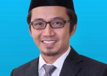 Gadged, Masuk Desa