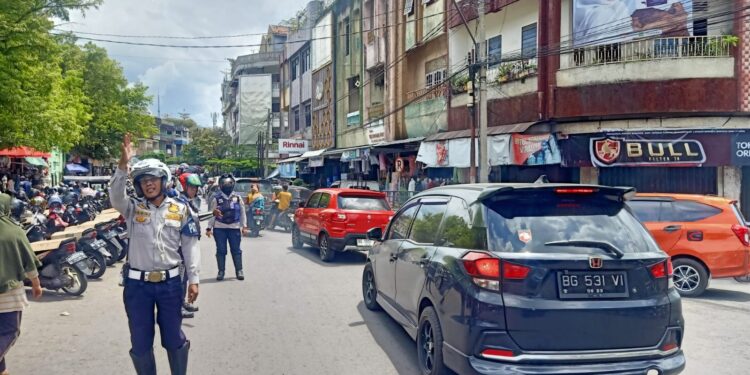 Pastikan Arus Mudik Lancar, Kadishub OKU Pantau Langsung ke Jalan