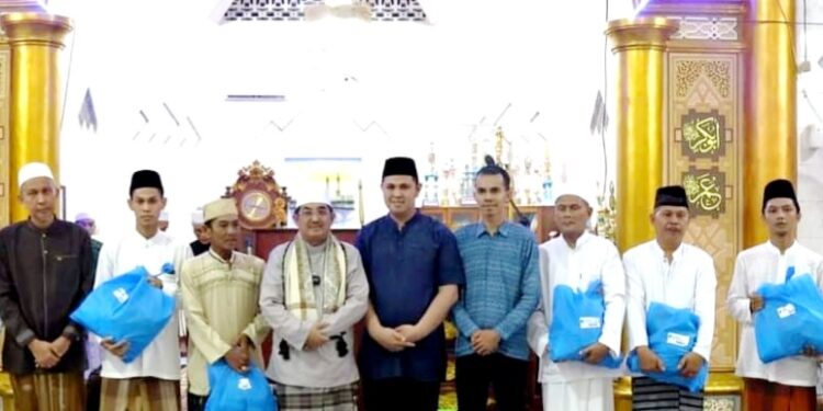 Malam Nuzulul Qur’an, Anwar Sadat Safari Ramadhan di Masjid Nurul Iman 