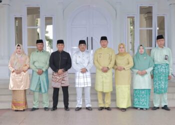 Pimpin Upacara Hardiknas dan Hari Otonomi Daerah, Anwar Sadat Bacakan Sambutan Menteri