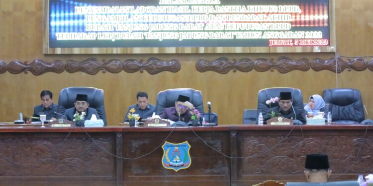 Dengar Penyampaian Hasil Kerja Pansus dan Pendapat Bupati Terhadap LKPJ TA 2022, DPRD Gelar Paripurna