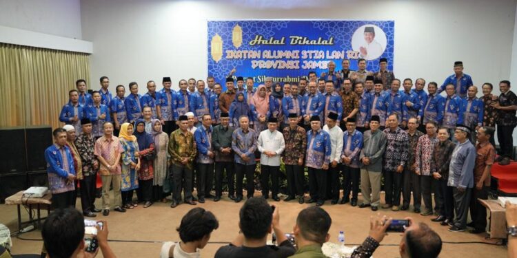 Gubernur Al Haris : Alumni STIA-LAN RI Provinsi Jambi Harus Mampu Tunjukkan Prestasi dan Dedikasi