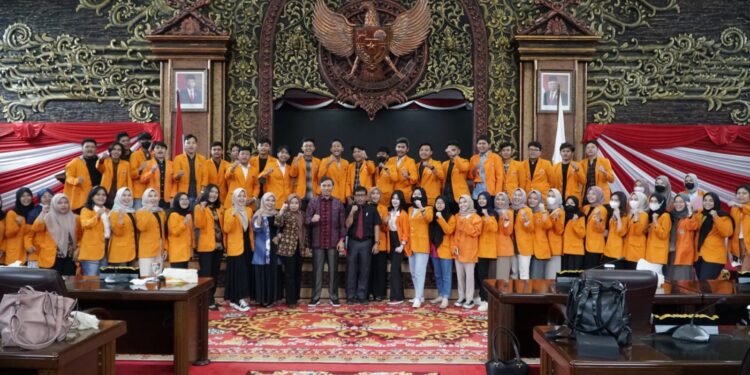 Edi Purwanto: Mahasiswa Itu Jenius, Jadi Harus Pintar dan Selektif Dalam Menerima serta Memberikan Informasi