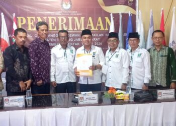 Serahkan Daftar Bacaleg ke KPU, Ketua DPC-PKB Tanjabbar Targetkan Pimpinan Dewan