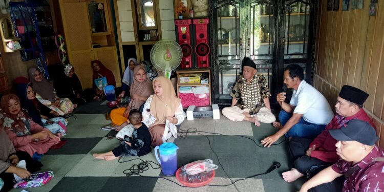 Reses ke Desa Pematang Buluh, Ketua DPRD Serap Aspirasi Masyarakat 