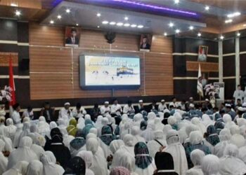 Anwar Sadat  Lepas 395 Calon Jemaah Haji Tanjabbar