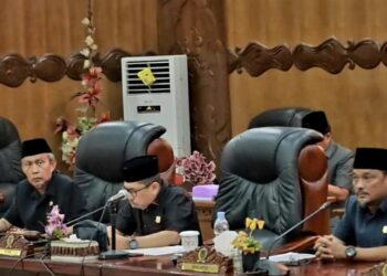 Agus Sanusi Hadiri Rapat Paripurna Kedua, Penyampaian Pandangan Umum Fraksi-Fraksi