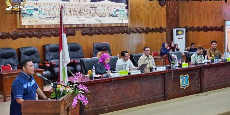 DPRD Tanjabbar Gelar FGD Bersama Tim Pengabdian Masyarakat UNJA