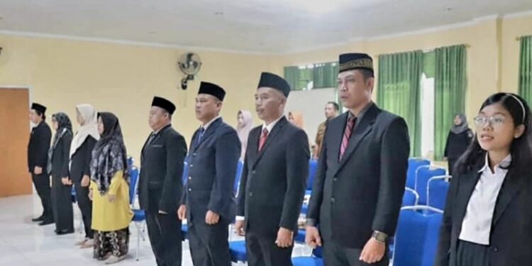 Agus Sanusi Lantik Pejabat Struktural dan Fungsional di Lingkungan Pemkab Tanjabbar