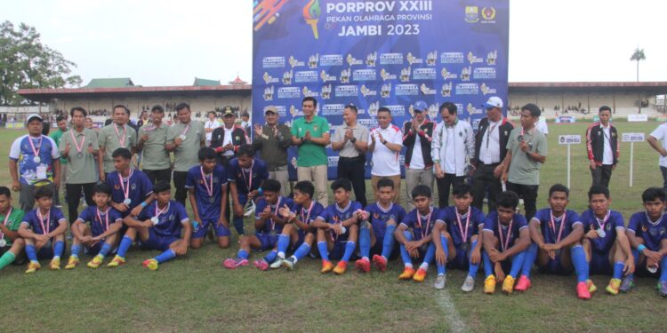 Bupati Tanjab Barat Apresiasi Atlet dan Official Atas Capaian 211 Medali di Porprov Jambi ke XXIII